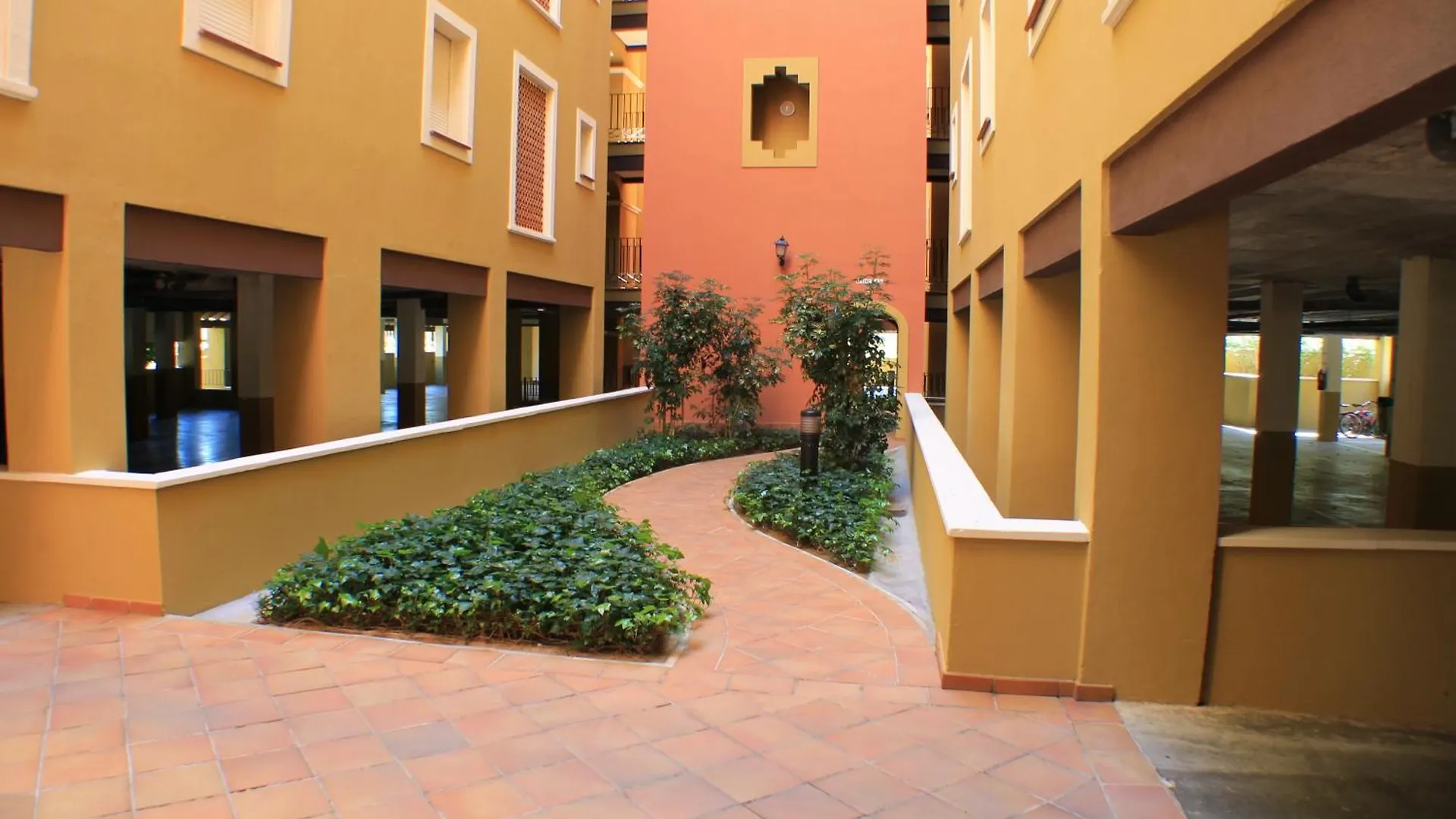 Urbanizacion Playa Grande Piscina Y Zonas Verdes By Alsol A01-01089 Ayamonte